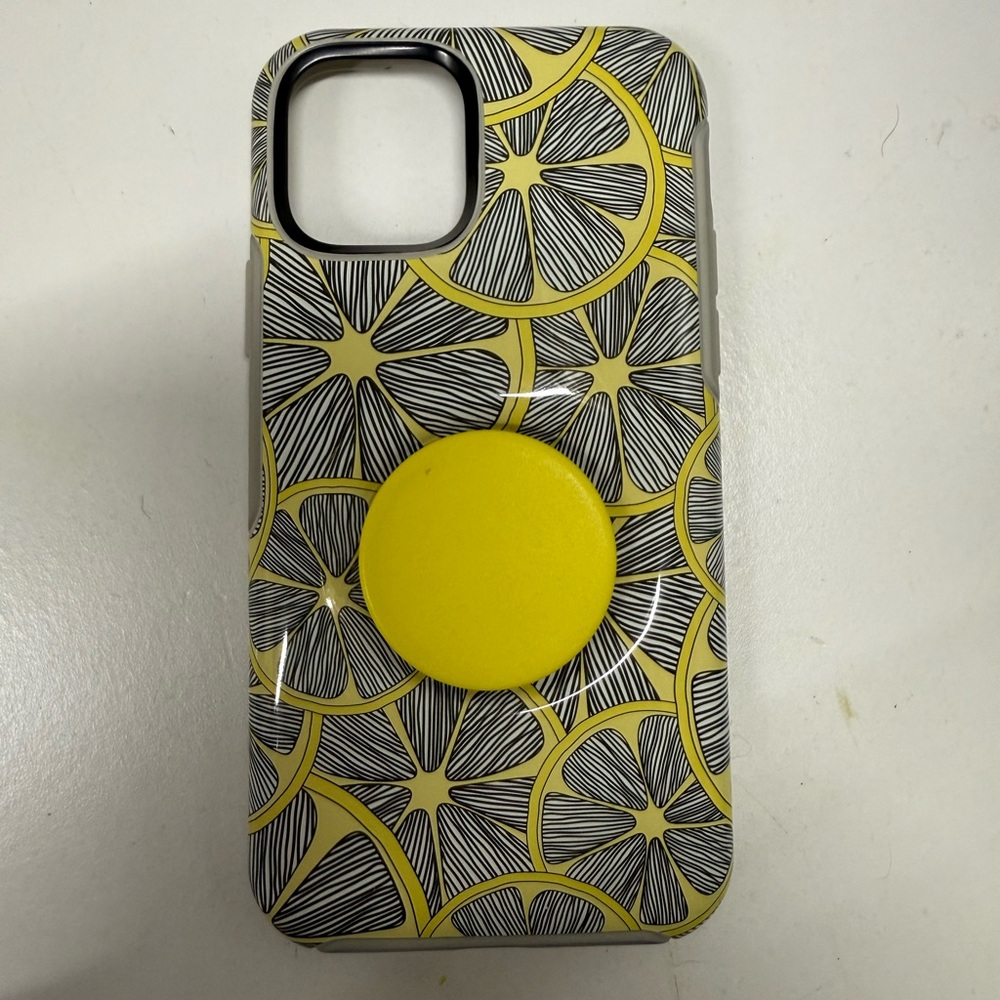 Slightly used Popsocket Otterbox Symmetry Series IPhone 11 Pro Phone Case